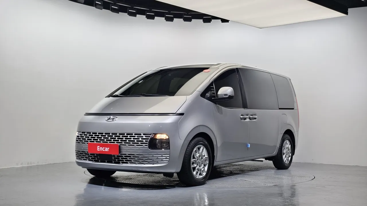 2023 Hyundai Staria Cargo 5-Seater