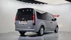 2023 Hyundai Staria Cargo 5-Seater — фото 2