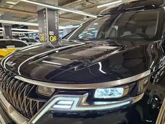 2023 Kia Carnival Diesel 9-Seater Hi-Limousine — фото 3