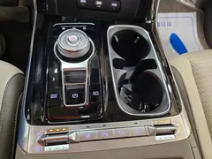 2023 Kia Carnival Diesel 9-Seater Hi-Limousine — фото 9