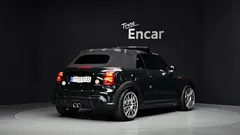 2023 Mini Cooper Convertible JCW — фото 2