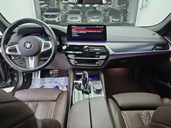 2023 BMW 5-Series 523d M Sport — фото 7