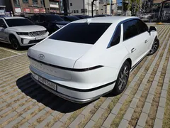 2023 Hyundai Grandeur 3.5 LPG 2WD (Taxi) — фото 4