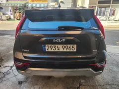 2023 Kia Niro Signature — фото 3