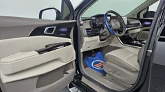 2023 Kia Carnival Diesel 9-Seater Hi-Limousine — фото 10
