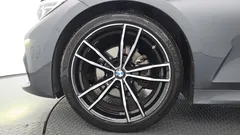 2022 BMW 3-Series 320i M Sport — фото 5
