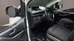 2022 Hyundai Staria Tourer 11-Seater — фото 10