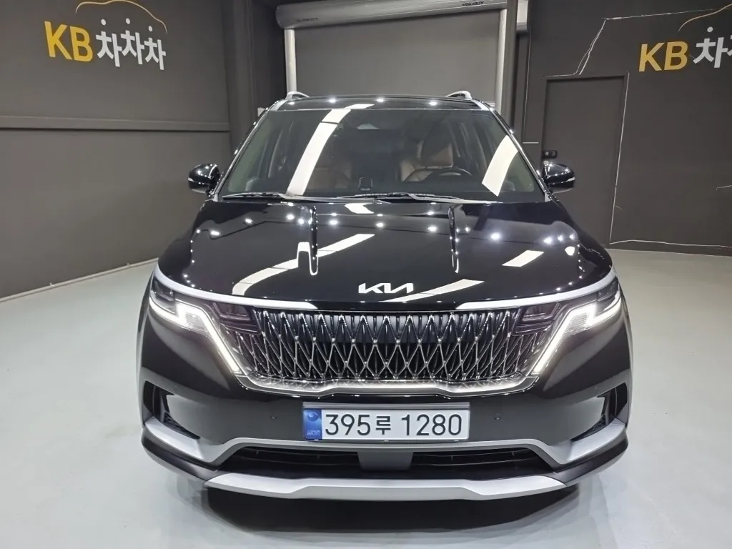 2023 Kia Carnival Diesel 9-Seater Prestige