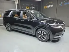2023 Kia Carnival Diesel 9-Seater Prestige — фото 3