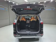 2023 Kia Carnival Diesel 9-Seater Prestige — фото 8