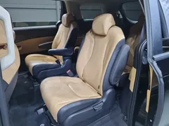 2023 Kia Carnival Diesel 9-Seater Prestige — фото 18