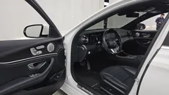 2023 Mercedes-Benz E-Class E220d 4MATIC AMG Line — фото 10