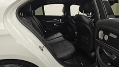 2023 Mercedes-Benz E-Class E220d 4MATIC AMG Line — фото 13
