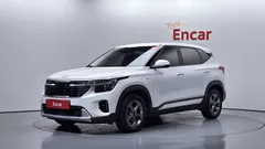 2023 Kia Seltos Gasoline 1.6 Turbo 2WD, белый — фото 1