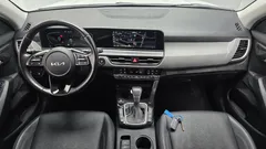 2023 Kia Seltos Gasoline 1.6 Turbo 2WD, белый — фото 7