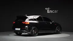 2023 Volkswagen Golf 2.0 GTI — фото 2