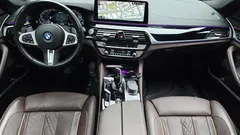 2023 BMW 5-Series 530e M Sport — фото 7