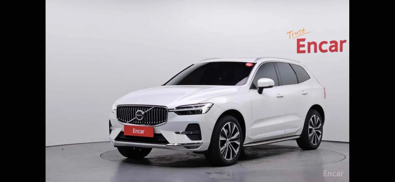 2022 Volvo XC60 B6 Inscirtion