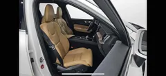 2022 Volvo XC60 B6 Inscirtion — фото 11