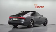 2022 Audi A7 45 TDI Quattro Premium — фото 2