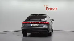 2022 Audi A7 45 TDI Quattro Premium — фото 4