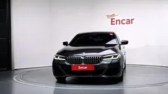 2022 BMW 5-Series 523d M Sport — фото 3