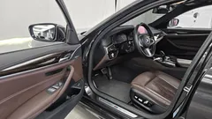 2022 BMW 5-Series 523d M Sport — фото 10