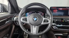2022 BMW 5-Series 523d M Sport — фото 12