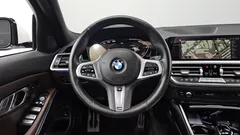 2022 BMW 3-Series 320d Touring M Sport — фото 13