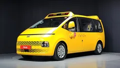2023 Hyundai Staria L3.5  Kinder Safety Car — фото 1
