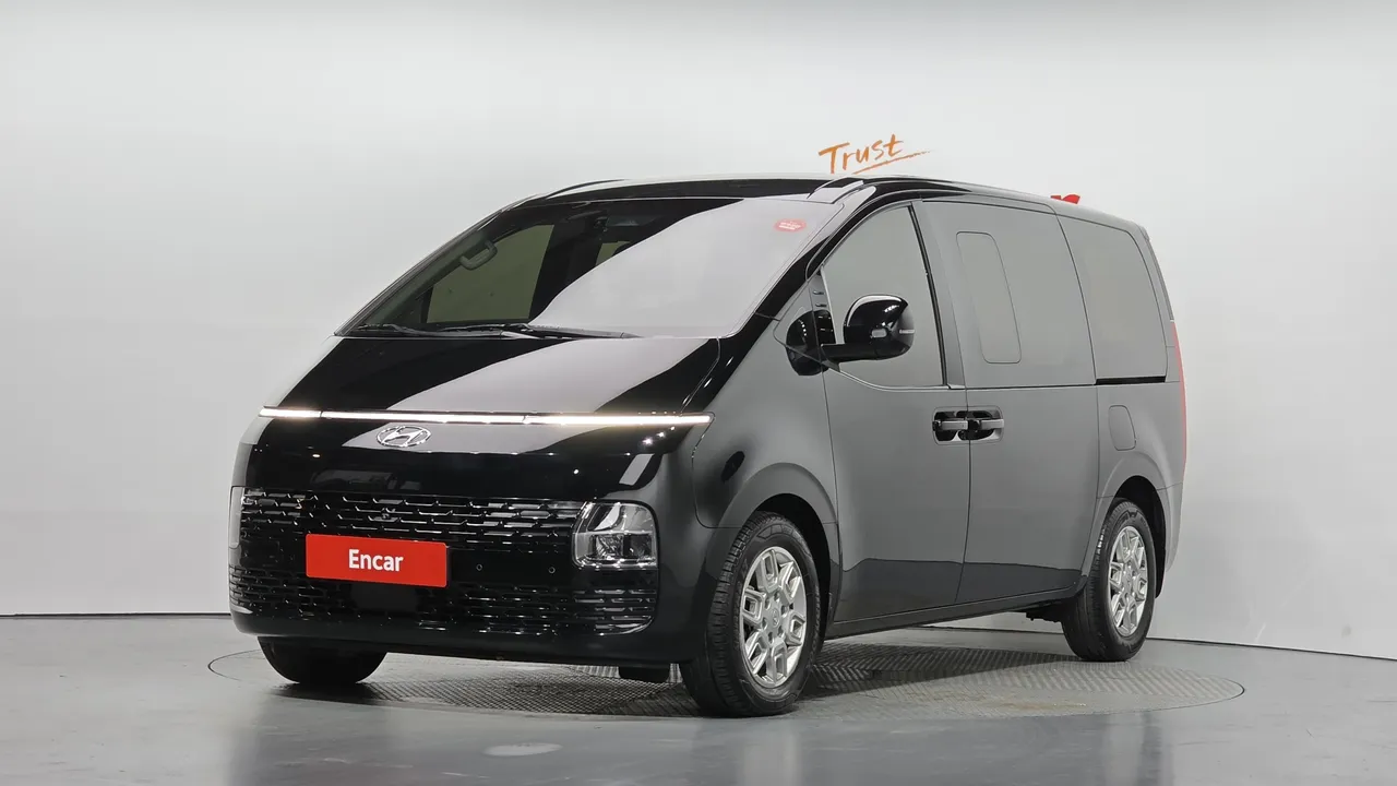 2023 Hyundai Staria Cargo 5-Seater