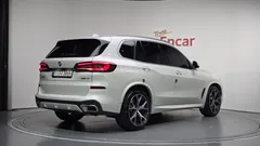 2022 BMW X5 xDrive 40i M Sport — фото 2