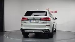 2022 BMW X5 xDrive 40i M Sport — фото 4
