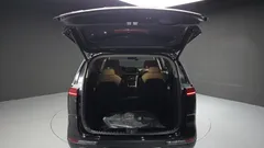 2023 Kia Carnival Diesel 9-Seater Noblesse — фото 20