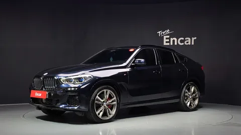 2023 BMW X6 M50i