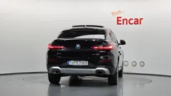 2022 BMW X4 xDrive20i xLine — фото 4