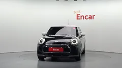 2023 Mini Cooper 5Door Classic Launch Pack — фото 3