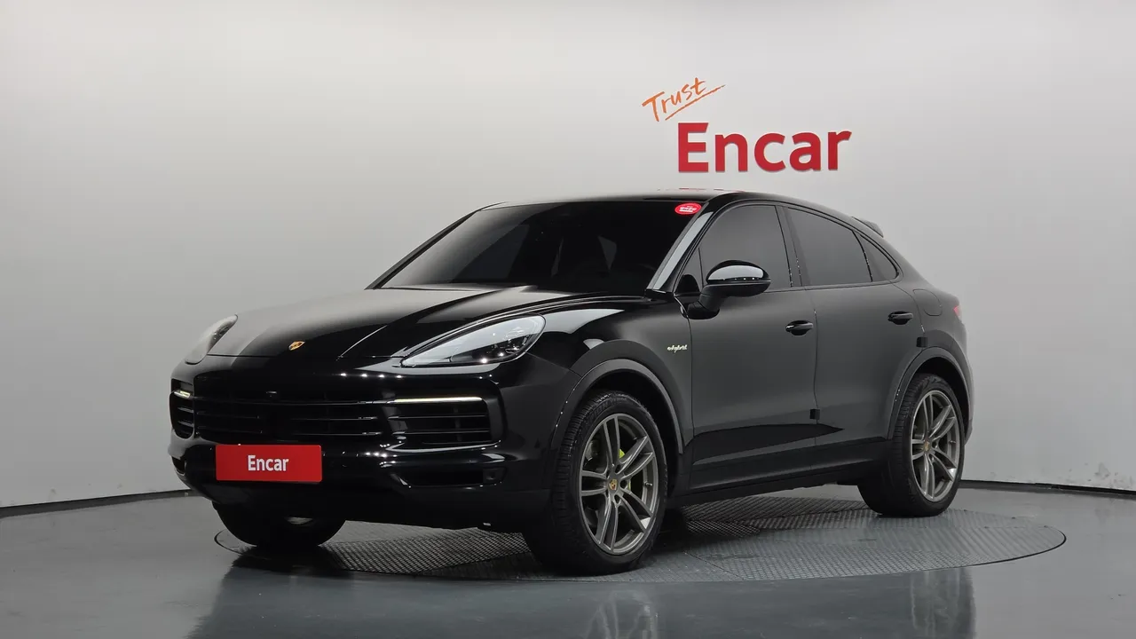 2023 Porsche Cayenne 3.0 E-Hybrid Coupe