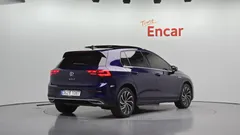 2022 Volkswagen Golf 2.0 TDI Prestige — фото 2