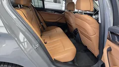 2022 BMW 5-Series 520i Luxury — фото 11