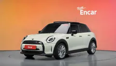 2022 Mini Cooper 5-Door Classic Plus — фото 1