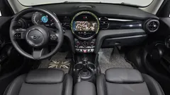 2022 Mini Cooper 5-Door Classic Plus — фото 7