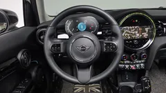 2022 Mini Cooper 5-Door Classic Plus — фото 17