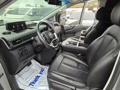 2022 Hyundai Staria Cargo 3-Seater, серо-серебристый — фото 10