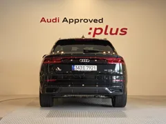 2023 Audi Q8 55 TFSI Quattro Premium — фото 4