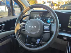2023 Kia Carnival Gasoline 9-Seater Hi-Limousine — фото 8