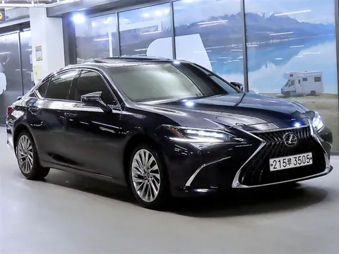 2023 Lexus ES Executive