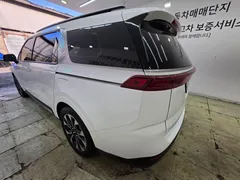 2023 Kia Carnival Gasoline 7-Seater Signature — фото 3