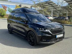 2023 Kia Carnival Gasoline 7-Seater Signature — фото 3