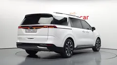 2023 Kia Carnival Diesel 9-Seater Signature — фото 2